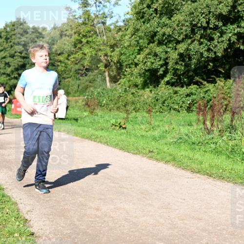 27.09.2026 - 35. Volkslauf durch das schöne Alstertal Dr. Thomas Lammeyer http://msf.ph/oto/10567053 27.09.2026 10:41:57 Laufen 4108 meine-sportfotos.de