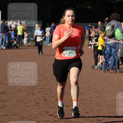 27.09.2026 - 35. Volkslauf durch das schöne Alstertal Strokosch-Dieckow http://msf.ph/oto/10567163 27.09.2026 11:01:55 Ziel 4096, 4211 meine-sportfotos.de