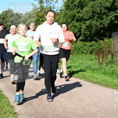 27.09.2026 - 35. Volkslauf durch das schöne Alstertal Dr. Thomas Lammeyer http://msf.ph/oto/10567216 27.09.2026 10:42:15 Laufen 41, 4045, 4046, 4096 meine-sportfotos.de