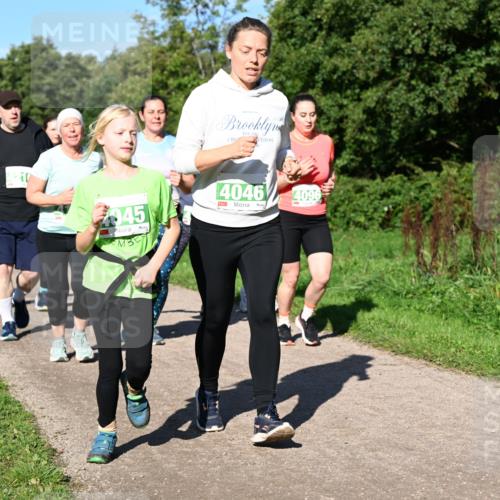 27.09.2026 - 35. Volkslauf durch das schöne Alstertal Dr. Thomas Lammeyer http://msf.ph/oto/10567218 27.09.2026 10:42:16 Laufen 945, 4046, 4096 meine-sportfotos.de