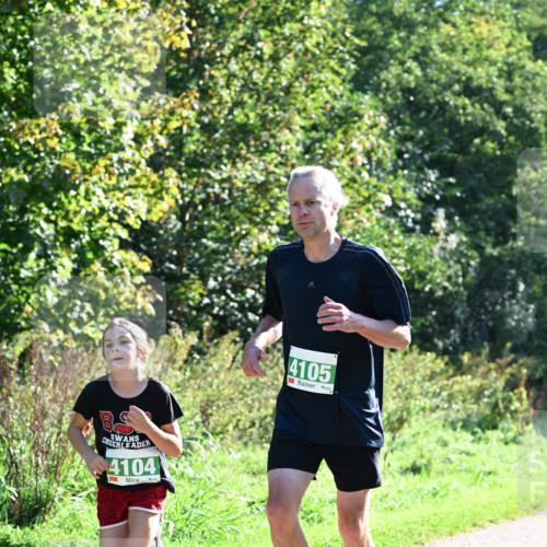 27.09.2026 - 35. Volkslauf durch das schöne Alstertal Dr. Thomas Lammeyer http://msf.ph/oto/10567897 27.09.2026 10:49:20 Laufen 4104, 4105 meine-sportfotos.de