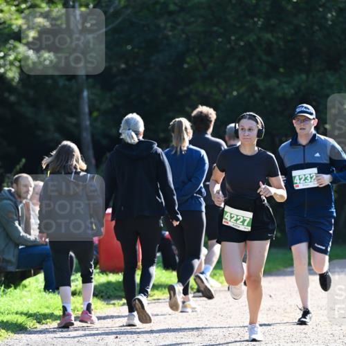 27.09.2026 - 35. Volkslauf durch das schöne Alstertal Dr. Thomas Lammeyer http://msf.ph/oto/10568168 27.09.2026 10:51:12 Laufen 4232, 4227 meine-sportfotos.de