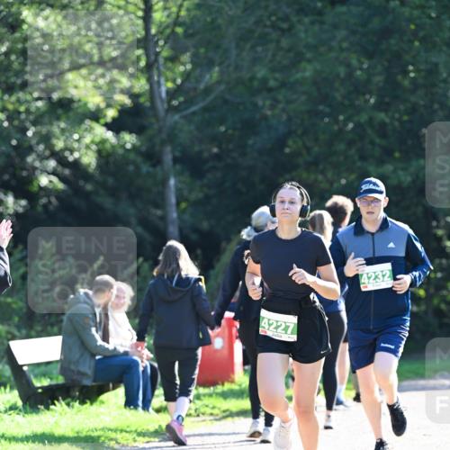 27.09.2026 - 35. Volkslauf durch das schöne Alstertal Dr. Thomas Lammeyer http://msf.ph/oto/10568174 27.09.2026 10:51:12 Laufen 4227, 4232 meine-sportfotos.de