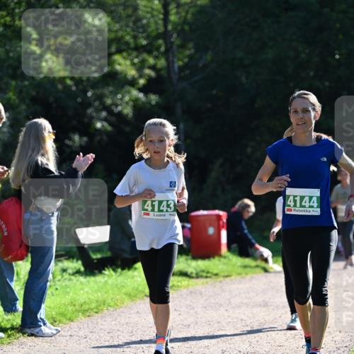27.09.2026 - 35. Volkslauf durch das schöne Alstertal Dr. Thomas Lammeyer http://msf.ph/oto/10568244 27.09.2026 10:51:25 Laufen 4144, 4143 meine-sportfotos.de