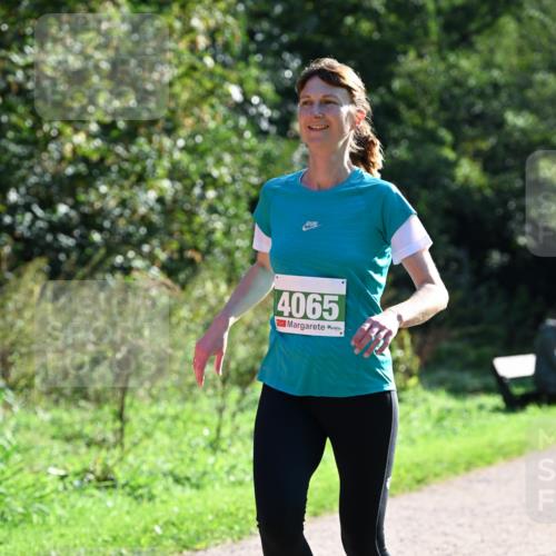 27.09.2026 - 35. Volkslauf durch das schöne Alstertal Dr. Thomas Lammeyer http://msf.ph/oto/10568387 27.09.2026 10:52:22 Laufen 4065 meine-sportfotos.de