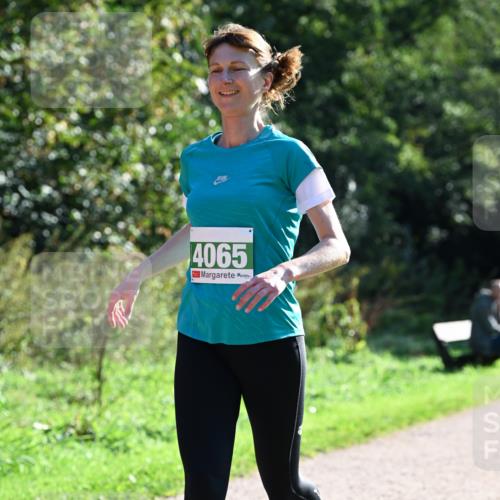 27.09.2026 - 35. Volkslauf durch das schöne Alstertal Dr. Thomas Lammeyer http://msf.ph/oto/10568388 27.09.2026 10:52:22 Laufen 4065 meine-sportfotos.de