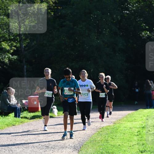 27.09.2026 - 35. Volkslauf durch das schöne Alstertal Dr. Thomas Lammeyer http://msf.ph/oto/10568566 27.09.2026 10:53:47 Laufen 40, 4234, 4185, 4235 meine-sportfotos.de