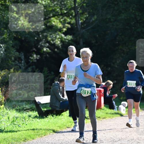 27.09.2026 - 35. Volkslauf durch das schöne Alstertal Dr. Thomas Lammeyer http://msf.ph/oto/10568638 27.09.2026 10:54:08 Laufen 415, 4117, 4155 meine-sportfotos.de