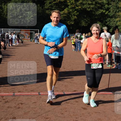 27.09.2026 - 35. Volkslauf durch das schöne Alstertal Strokosch-Dieckow http://msf.ph/oto/10568833 27.09.2026 11:00:31 Ziel 4041, 4080, 4093, 4095 meine-sportfotos.de