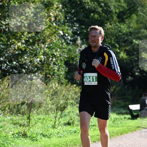 27.09.2026 - 35. Volkslauf durch das schöne Alstertal Dr. Thomas Lammeyer http://msf.ph/oto/10568862 27.09.2026 10:55:05 Laufen 4041 meine-sportfotos.de