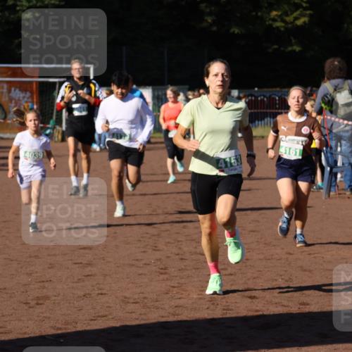 27.09.2026 - 35. Volkslauf durch das schöne Alstertal Strokosch-Dieckow http://msf.ph/oto/10568894 27.09.2026 11:00:23 Ziel 4039, 4041, 4080, 4093, 4095, 4153, 4161, 4179 meine-sportfotos.de
