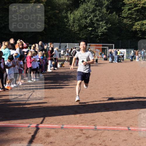 27.09.2026 - 35. Volkslauf durch das schöne Alstertal Strokosch-Dieckow http://msf.ph/oto/10568929 27.09.2026 11:00:07 Ziel 4244 meine-sportfotos.de