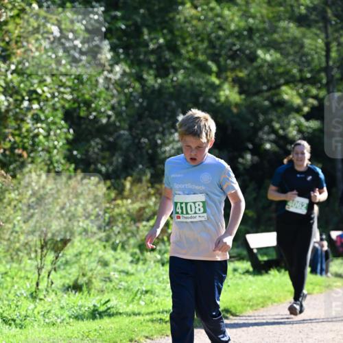 27.09.2026 - 35. Volkslauf durch das schöne Alstertal Dr. Thomas Lammeyer http://msf.ph/oto/10569077 27.09.2026 10:56:08 Laufen 4108, 4062 meine-sportfotos.de