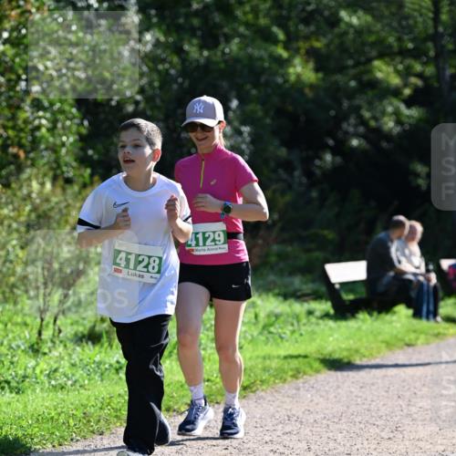 27.09.2026 - 35. Volkslauf durch das schöne Alstertal Dr. Thomas Lammeyer http://msf.ph/oto/10569212 27.09.2026 10:56:32 Laufen 4128, 4129 meine-sportfotos.de