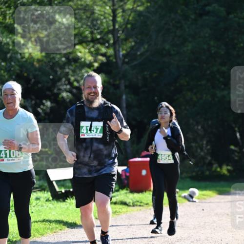 27.09.2026 - 35. Volkslauf durch das schöne Alstertal Dr. Thomas Lammeyer http://msf.ph/oto/10569409 27.09.2026 10:57:50 Laufen 4106, 4157, 4954 meine-sportfotos.de
