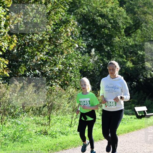 27.09.2026 - 35. Volkslauf durch das schöne Alstertal Dr. Thomas Lammeyer http://msf.ph/oto/10569683 27.09.2026 10:59:39 Laufen 4045, 4046 meine-sportfotos.de