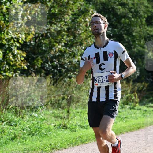 27.09.2026 - 35. Volkslauf durch das schöne Alstertal Dr. Thomas Lammeyer http://msf.ph/oto/10569887 27.09.2026 11:05:44 Laufen 3984 meine-sportfotos.de