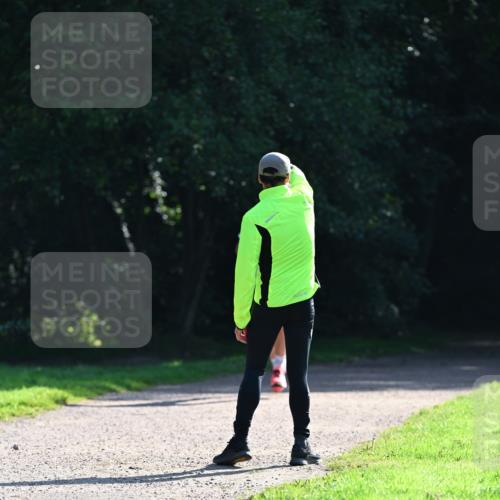 27.09.2026 - 35. Volkslauf durch das schöne Alstertal Dr. Thomas Lammeyer http://msf.ph/oto/10569893 27.09.2026 11:05:55 Laufen  meine-sportfotos.de