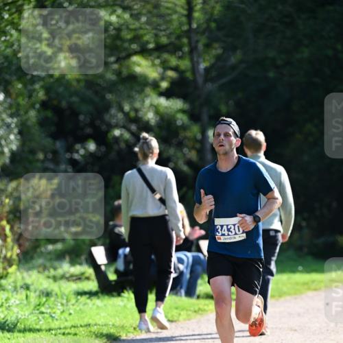 27.09.2026 - 35. Volkslauf durch das schöne Alstertal Dr. Thomas Lammeyer http://msf.ph/oto/10570088 27.09.2026 11:09:21 Laufen 3430 meine-sportfotos.de