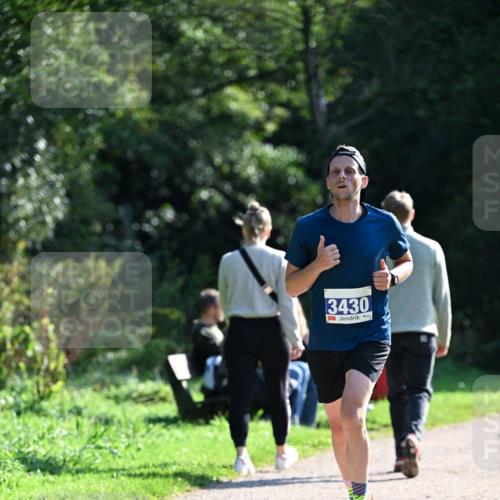 27.09.2026 - 35. Volkslauf durch das schöne Alstertal Dr. Thomas Lammeyer http://msf.ph/oto/10570089 27.09.2026 11:09:21 Laufen 3430 meine-sportfotos.de