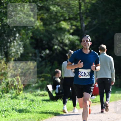 27.09.2026 - 35. Volkslauf durch das schöne Alstertal Dr. Thomas Lammeyer http://msf.ph/oto/10570090 27.09.2026 11:09:21 Laufen 3430 meine-sportfotos.de