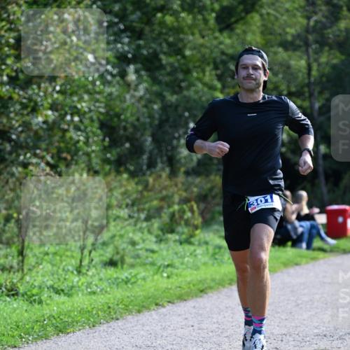 27.09.2026 - 35. Volkslauf durch das schöne Alstertal Dr. Thomas Lammeyer http://msf.ph/oto/10570149 27.09.2026 11:09:58 Laufen 301 meine-sportfotos.de