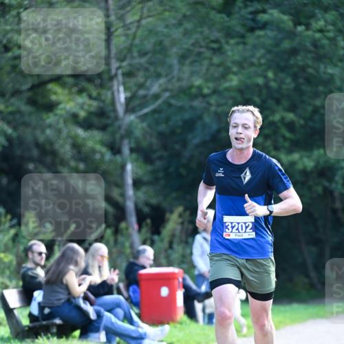 27.09.2026 - 35. Volkslauf durch das schöne Alstertal Dr. Thomas Lammeyer http://msf.ph/oto/10570218 27.09.2026 11:11:01 Laufen 3202 meine-sportfotos.de