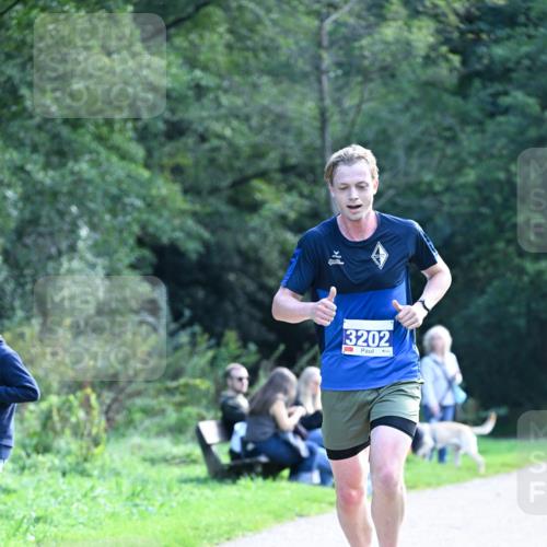 27.09.2026 - 35. Volkslauf durch das schöne Alstertal Dr. Thomas Lammeyer http://msf.ph/oto/10570226 27.09.2026 11:11:02 Laufen 3202 meine-sportfotos.de