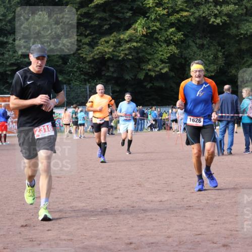 27.09.2026 - 35. Volkslauf durch das schöne Alstertal Strokosch-Dieckow http://msf.ph/oto/10570509 27.09.2026 12:17:58 Ziel 1609, 1619, 1626, 2318, 2378 meine-sportfotos.de