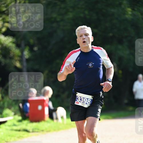 27.09.2026 - 35. Volkslauf durch das schöne Alstertal Dr. Thomas Lammeyer http://msf.ph/oto/10570855 27.09.2026 11:15:55 Laufen 3398 meine-sportfotos.de