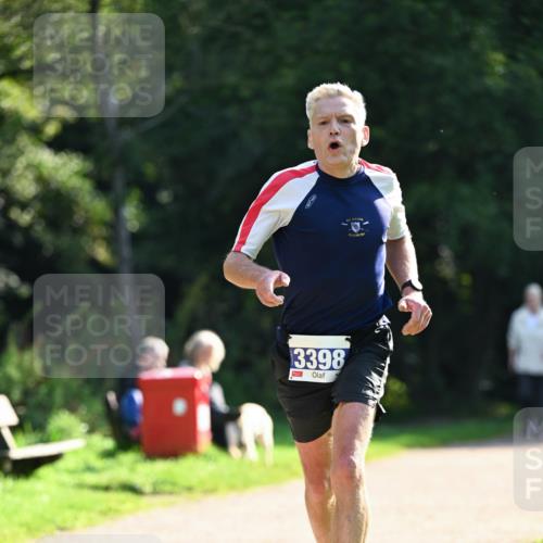 27.09.2026 - 35. Volkslauf durch das schöne Alstertal Dr. Thomas Lammeyer http://msf.ph/oto/10570856 27.09.2026 11:15:55 Laufen 3398 meine-sportfotos.de