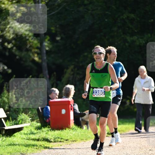 27.09.2026 - 35. Volkslauf durch das schöne Alstertal Dr. Thomas Lammeyer http://msf.ph/oto/10570873 27.09.2026 11:16:01 Laufen 3380 meine-sportfotos.de