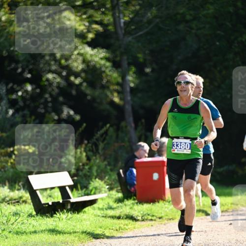 27.09.2026 - 35. Volkslauf durch das schöne Alstertal Dr. Thomas Lammeyer http://msf.ph/oto/10570878 27.09.2026 11:16:01 Laufen 3380 meine-sportfotos.de