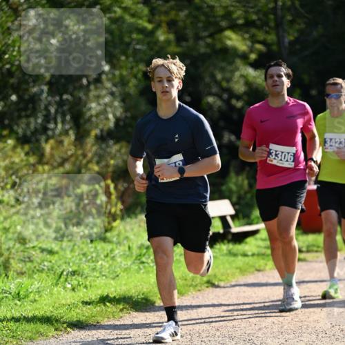 27.09.2026 - 35. Volkslauf durch das schöne Alstertal Dr. Thomas Lammeyer http://msf.ph/oto/10570902 27.09.2026 11:16:06 Laufen 3306, 3423 meine-sportfotos.de