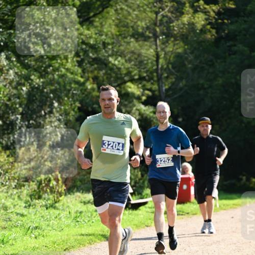 27.09.2026 - 35. Volkslauf durch das schöne Alstertal Dr. Thomas Lammeyer http://msf.ph/oto/10570997 27.09.2026 11:16:34 Laufen 3204, 3252 meine-sportfotos.de