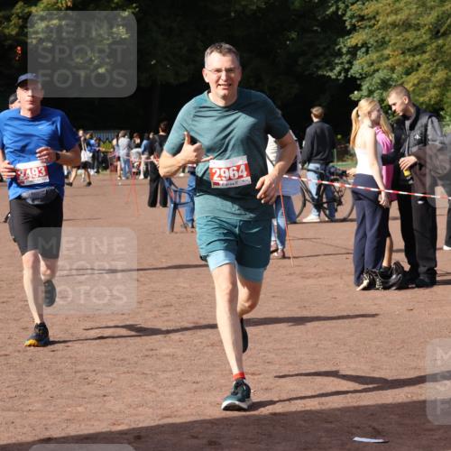 27.09.2026 - 35. Volkslauf durch das schöne Alstertal Strokosch-Dieckow http://msf.ph/oto/10571000 27.09.2026 12:19:00 Ziel 1055, 1627, 1716, 2153, 2493, 2964 meine-sportfotos.de