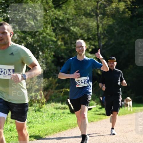 27.09.2026 - 35. Volkslauf durch das schöne Alstertal Dr. Thomas Lammeyer http://msf.ph/oto/10571001 27.09.2026 11:16:35 Laufen 8204, 3252 meine-sportfotos.de