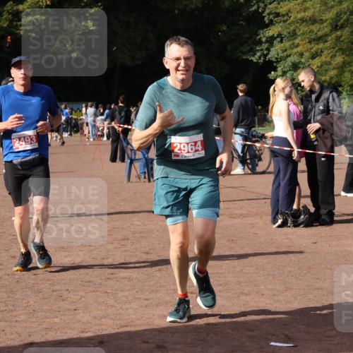 27.09.2026 - 35. Volkslauf durch das schöne Alstertal Strokosch-Dieckow http://msf.ph/oto/10571009 27.09.2026 12:19:00 Ziel 1055, 1627, 1716, 2153, 2493, 2964 meine-sportfotos.de