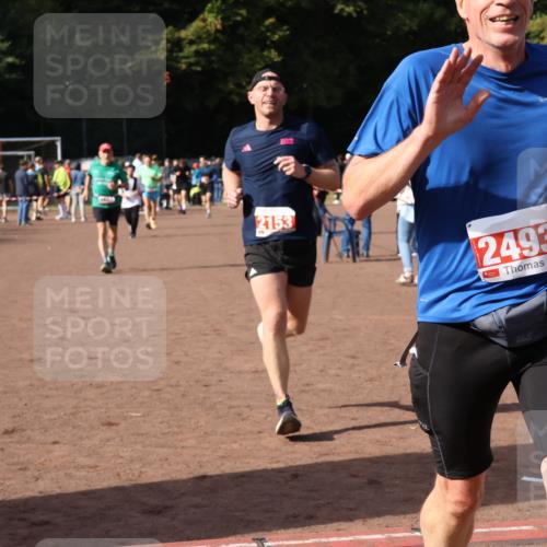27.09.2026 - 35. Volkslauf durch das schöne Alstertal Strokosch-Dieckow http://msf.ph/oto/10571041 27.09.2026 12:19:02 Ziel 1627, 2153, 2493, 2964 meine-sportfotos.de
