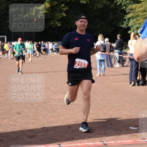 27.09.2026 - 35. Volkslauf durch das schöne Alstertal Strokosch-Dieckow http://msf.ph/oto/10571064 27.09.2026 12:19:02 Ziel 1627, 2153, 2493, 2964 meine-sportfotos.de