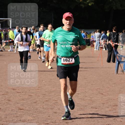 27.09.2026 - 35. Volkslauf durch das schöne Alstertal Strokosch-Dieckow http://msf.ph/oto/10571073 27.09.2026 12:19:07 Ziel 1580, 1627, 1665, 2283, 2956 meine-sportfotos.de