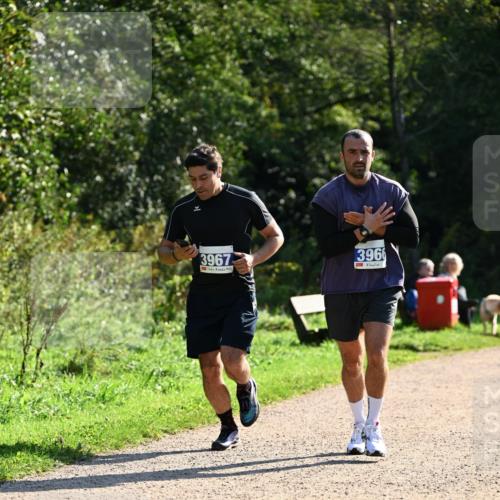 27.09.2026 - 35. Volkslauf durch das schöne Alstertal Dr. Thomas Lammeyer http://msf.ph/oto/10571113 27.09.2026 11:17:15 Laufen 3967, 3966 meine-sportfotos.de