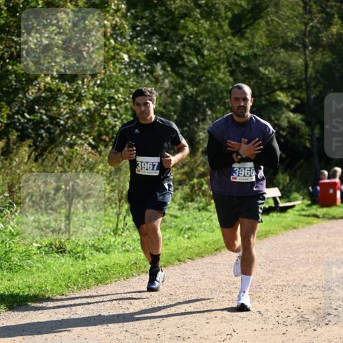 27.09.2026 - 35. Volkslauf durch das schöne Alstertal Dr. Thomas Lammeyer http://msf.ph/oto/10571121 27.09.2026 11:17:16 Laufen 3967, 3966 meine-sportfotos.de