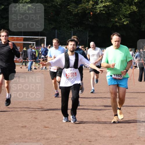 27.09.2026 - 35. Volkslauf durch das schöne Alstertal Strokosch-Dieckow http://msf.ph/oto/10571128 27.09.2026 12:19:11 Ziel 1580, 1627, 1665, 2283, 2454, 2956 meine-sportfotos.de