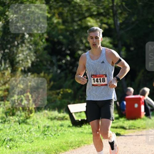 27.09.2026 - 35. Volkslauf durch das schöne Alstertal Dr. Thomas Lammeyer http://msf.ph/oto/10571178 27.09.2026 11:17:41 Laufen 1418 meine-sportfotos.de