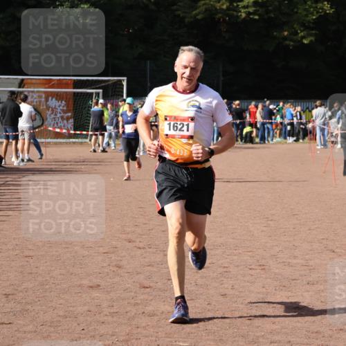 27.09.2026 - 35. Volkslauf durch das schöne Alstertal Strokosch-Dieckow http://msf.ph/oto/10571260 27.09.2026 12:19:22 Ziel 1621, 2007, 2507 meine-sportfotos.de