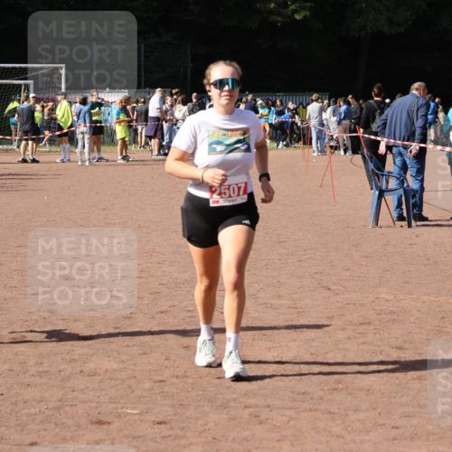 27.09.2026 - 35. Volkslauf durch das schöne Alstertal Strokosch-Dieckow http://msf.ph/oto/10571305 27.09.2026 12:19:28 Ziel 2007, 2507 meine-sportfotos.de