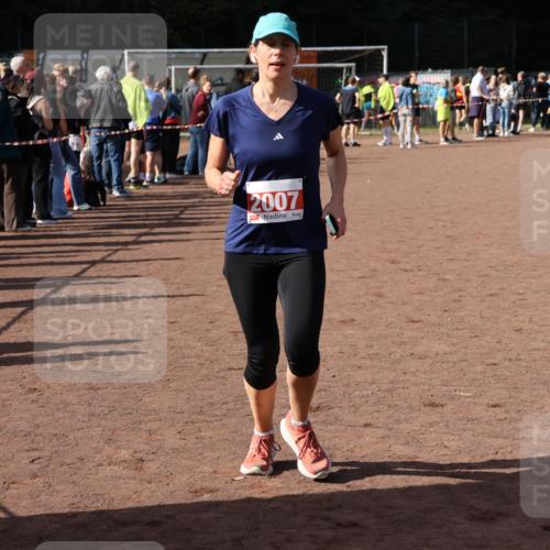 27.09.2026 - 35. Volkslauf durch das schöne Alstertal Strokosch-Dieckow http://msf.ph/oto/10571363 27.09.2026 12:19:29 Ziel 2007, 2507 meine-sportfotos.de