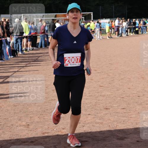27.09.2026 - 35. Volkslauf durch das schöne Alstertal Strokosch-Dieckow http://msf.ph/oto/10571381 27.09.2026 12:19:30 Ziel 2007, 2507 meine-sportfotos.de