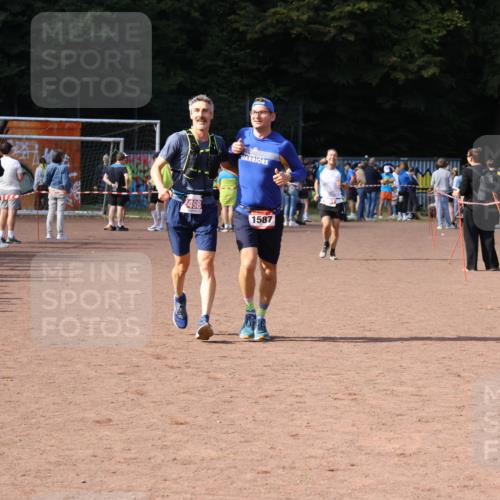 27.09.2026 - 35. Volkslauf durch das schöne Alstertal Strokosch-Dieckow http://msf.ph/oto/10571418 27.09.2026 12:19:47 Ziel 1587, 2498 meine-sportfotos.de